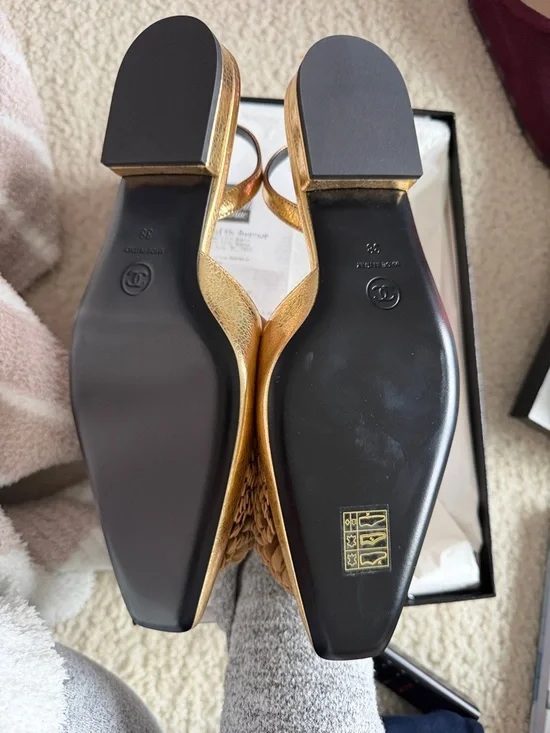 CHANEL Gold Slingback Pumps with Silver Floral Rosettes and Burgundy Insole - Picture 2 of 6